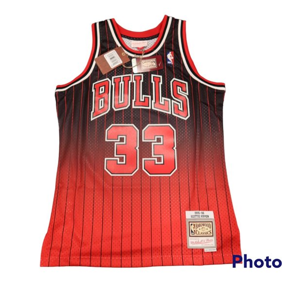 NEW Mitchell & Ness Chicago Bulls Scottie Pippen Black Red Retro Jersey Men M